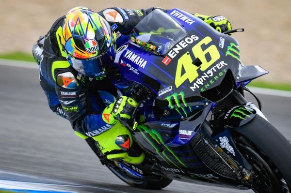 Helm dan Wearpack Langka Valentino Rossi Dilelalang, Penawaran Nyaris Tembus Rp1 Miliar