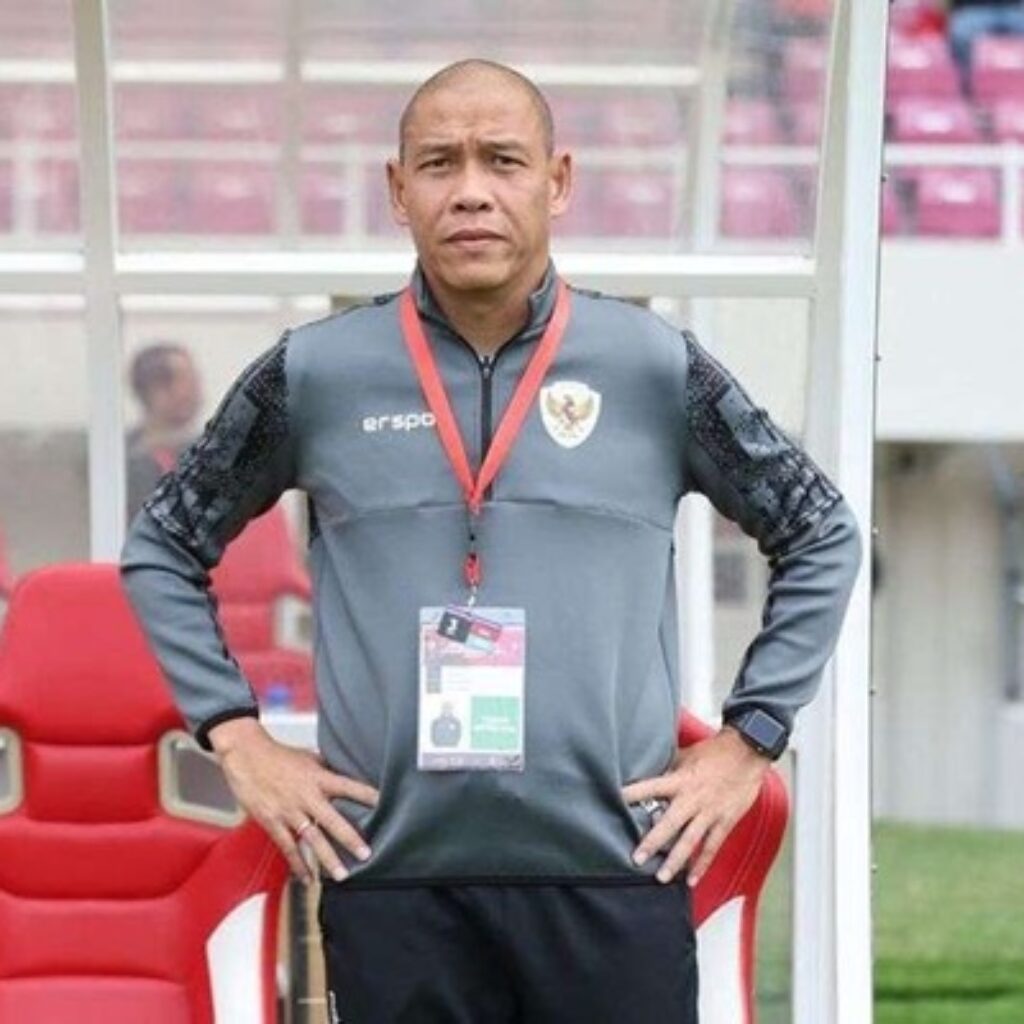 Kursi Panas Pelatih Timnas U-20: Penunjukan Nova Arianto Dianggap Langgar Prosedur