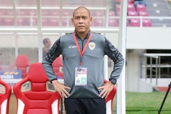Kursi Panas Pelatih Timnas U-20: Penunjukan Nova Arianto Dianggap Langgar Prosedur