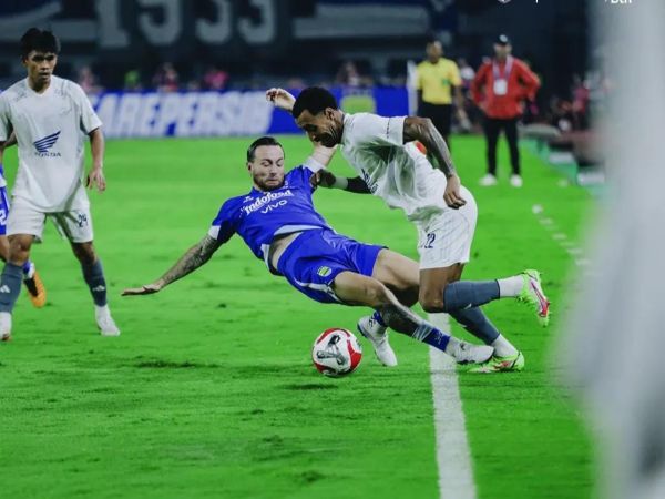 Persib Tekuk PSM 1-0, Maung Bandung Salip Borneo FC di Puncak Klasemen