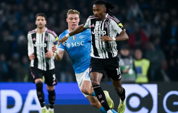 Diterpa Badai Cedera, Napoli Tetap Tekuk Juventus 2-1