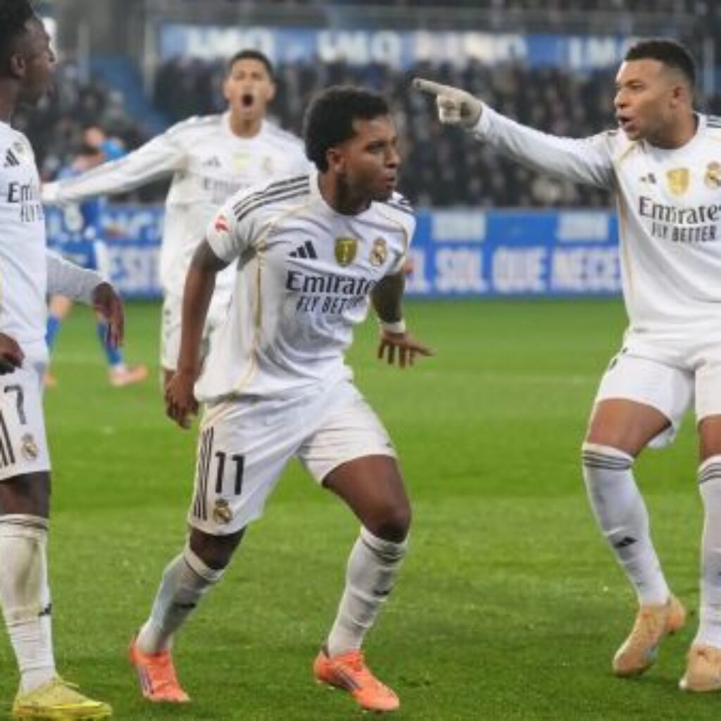 Bangkit di LaLiga, Mbappe dan Rodrygo Antar Real Madrid Tekuk Alaves 2-1