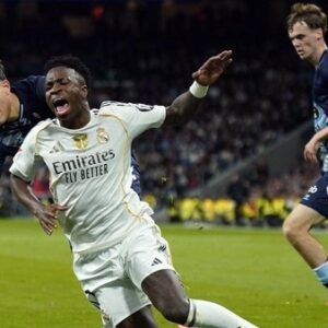 Kalah 0-2 dari Celta Vigo, Real Madrid Babak Belur dan Dihujani Kartu Merah