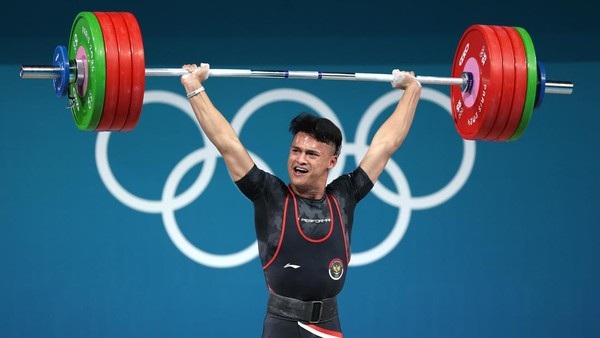 Rizki Juniansyah Sabet Emas SEA Games 2025, Pecahkan Rekor Dunia Angkat Besi 79 Kg