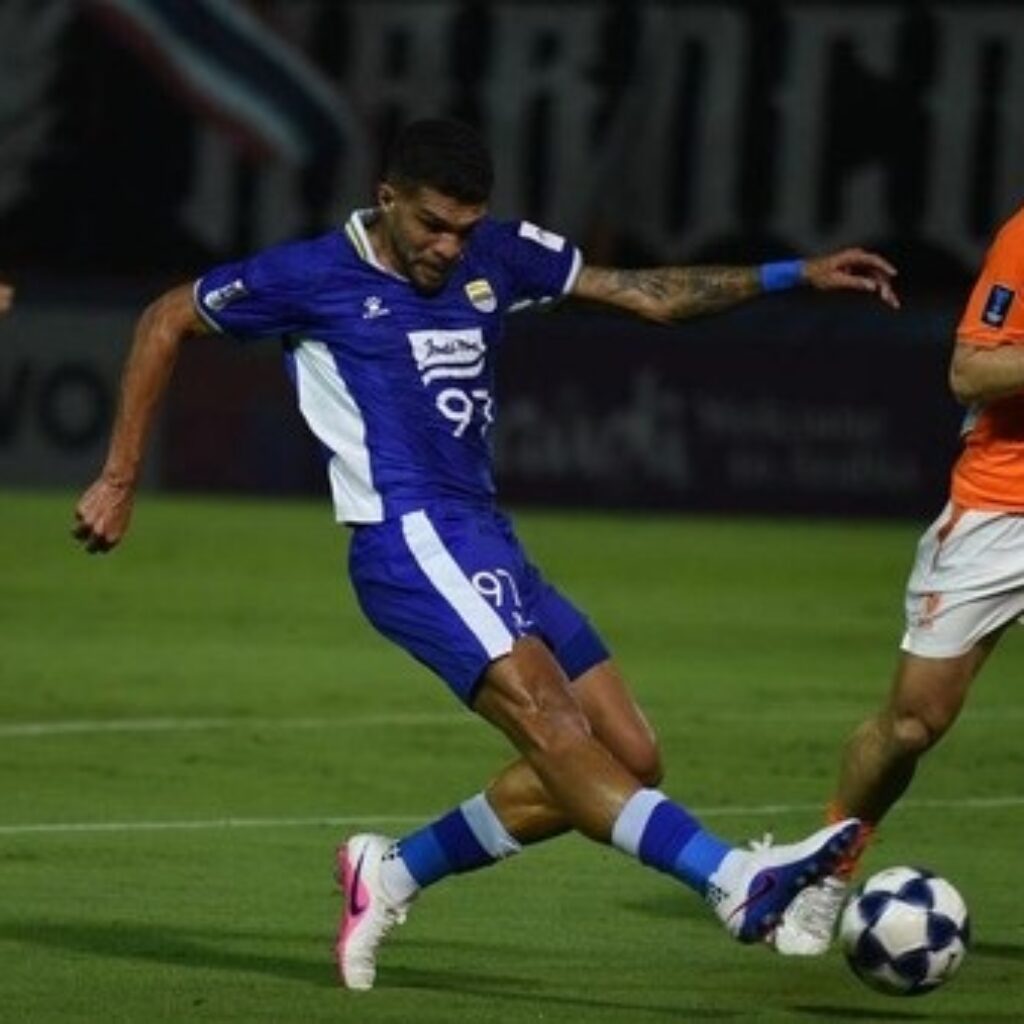 Persib Kalah 0-3 di Leg Pertama ACL, Bobotoh dan Fans Ratchaburi Nyaris Bentrok