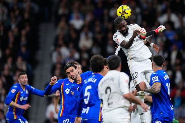 Gol Jarak Jauh Satriano Bungkam Real Madrid di Santiago Bernabeu