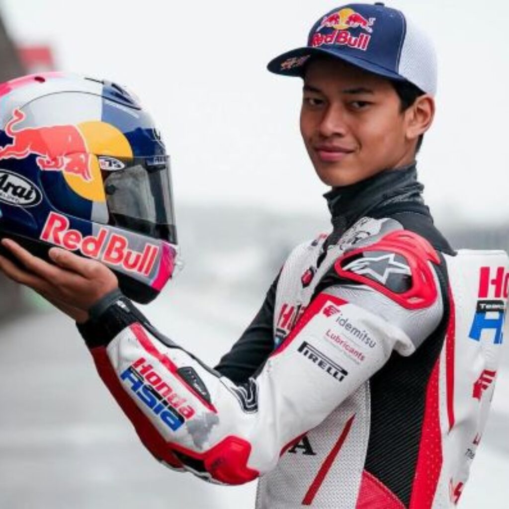 Veda Ega Pratama Jadi Pembalap Indonesia Pertama Naik Podium Moto3