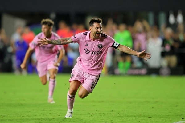 Messi dan Suarez Menggila, Inter Miami Taklukkan Philadelphia Union 6-4