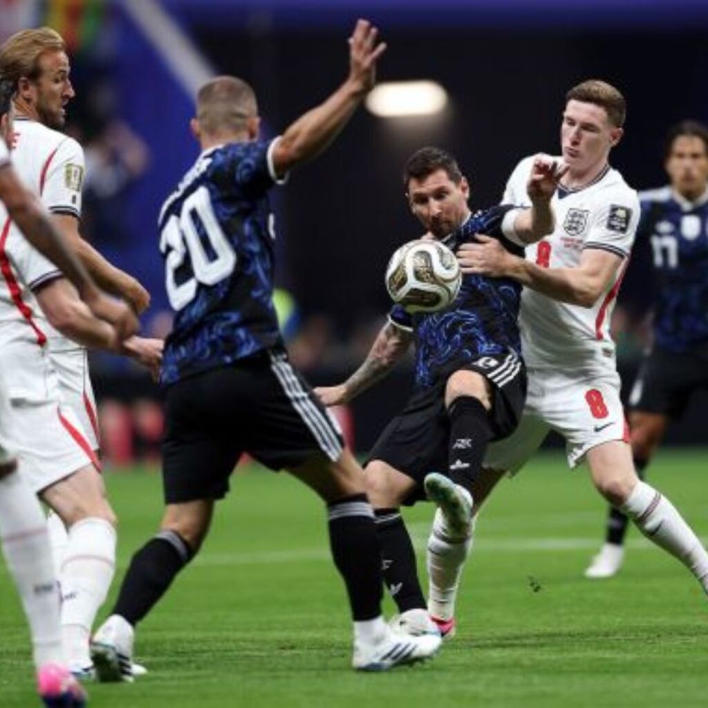 Inggris Tersingkir! Argentina Bangkit dan Menang Dramatis 2-1